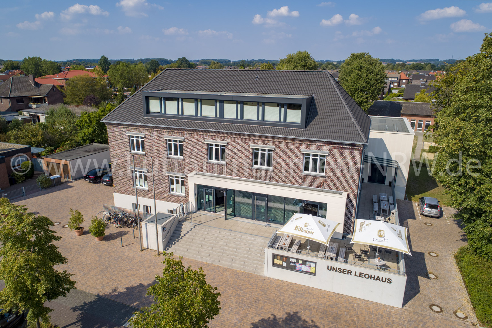 Architekturaufnahme des Leohauses aus der Luft