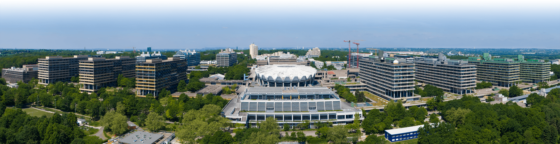 Panoramische Luftaufnahme im Ruhrgebiet
