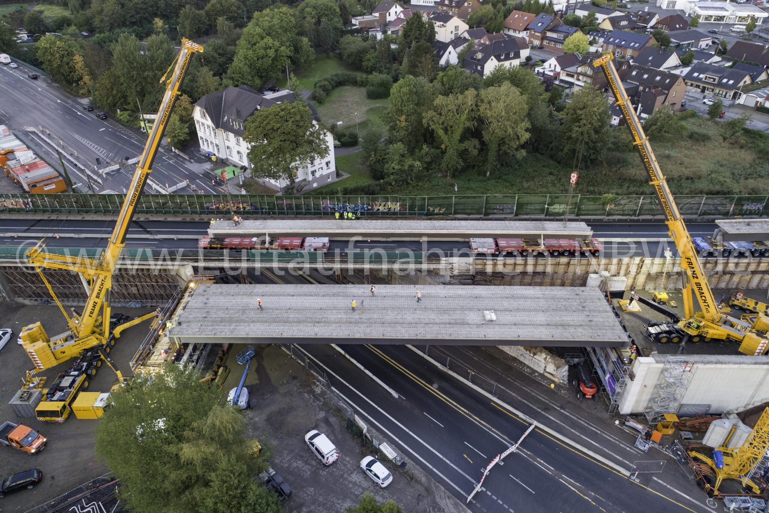 Brückenbaustelle an der A43 aus der Drohnenperspektive